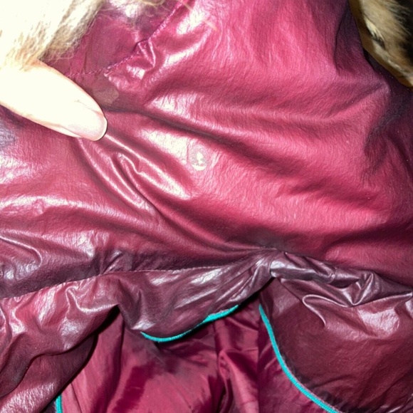 Andew Marc Rissa Burgundy Red Maroon Raccoon Fur Trim Hood Down Winter Coat XS - Picture 11 of 11
